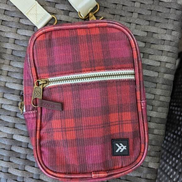 New! Thread Wallets Red Plaid Corduroy Crossbody Bag Fanny Pack - Picture 2 of 5